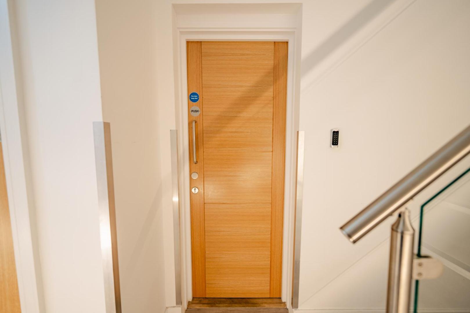 Luxury Apartments In Cardiff City Centre Ngoại thất bức ảnh